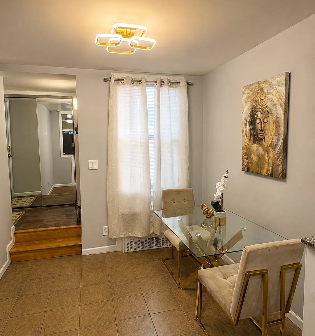 10306 Avenue L — Photo 1