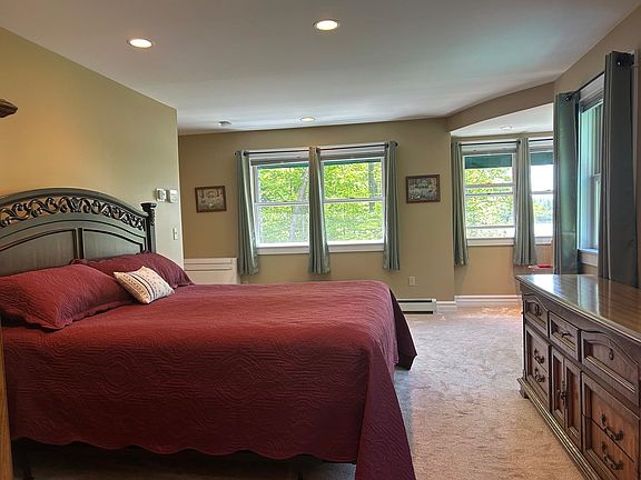 29th image of this home