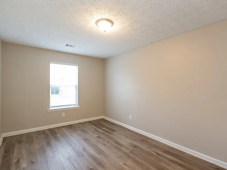 2060 Stoneoak Dr — Photo 14