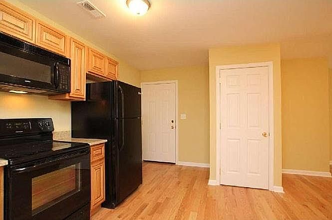 1st image of 2322 N Park Ave APT C