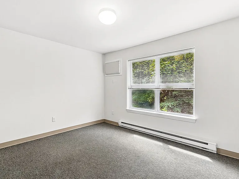 Chestnut Townhomes — Photo 36