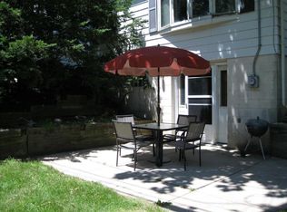 W350N5510 Lake Dr, Oconomowoc, WI 53066