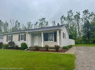 1348 Westbrooke Dr, Lapeer, MI