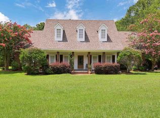 1200 Shadow Wood Dr, Brandon, MS 39047