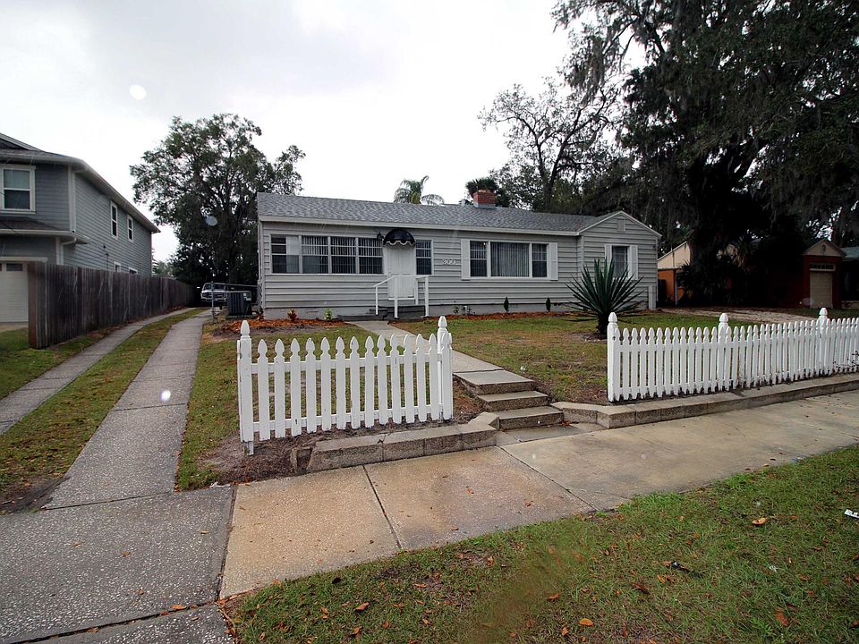 1st image of 300 E Kaley St
