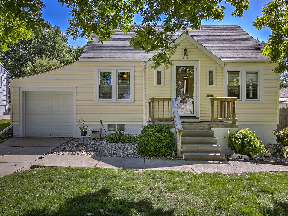1st image of 6231 S 39th St