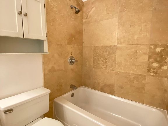 4th image of 104 Oliva Ct