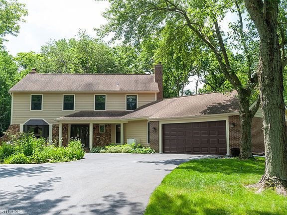 2nd image of 9 Coventry Ln
