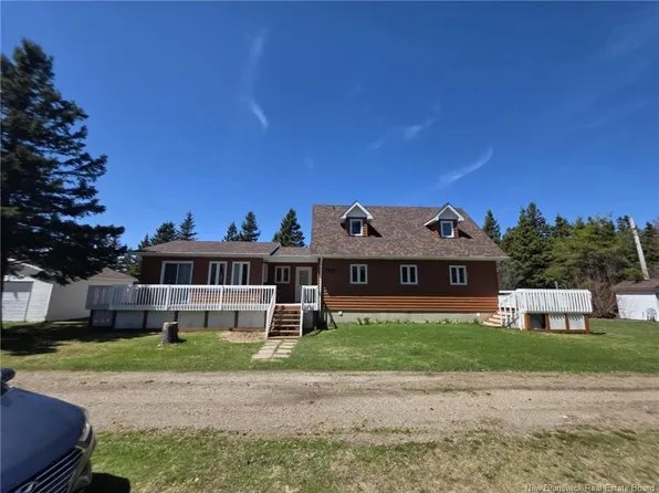 7997 Saint Paul, Bas Caraquet, NB E1W 6C3