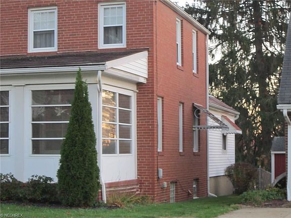 2nd image of 284 E Ford Ave