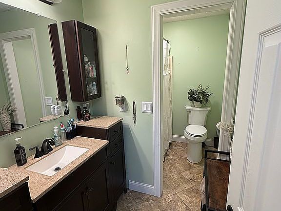 5th image of 1005 Varmintrace Rd
