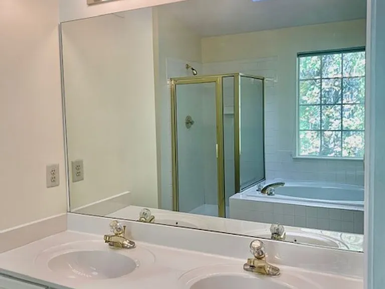 2611 Little Vista Ter — Photo 10