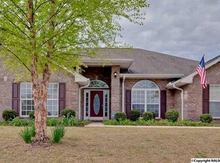 153 Robin Song Ln, Harvest, AL 35749