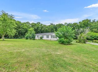 10095 Highway 231 N, Bethpage, TN 37022