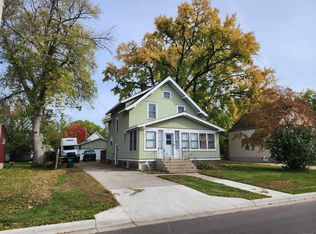 613 2nd St SE, Willmar, MN 56201