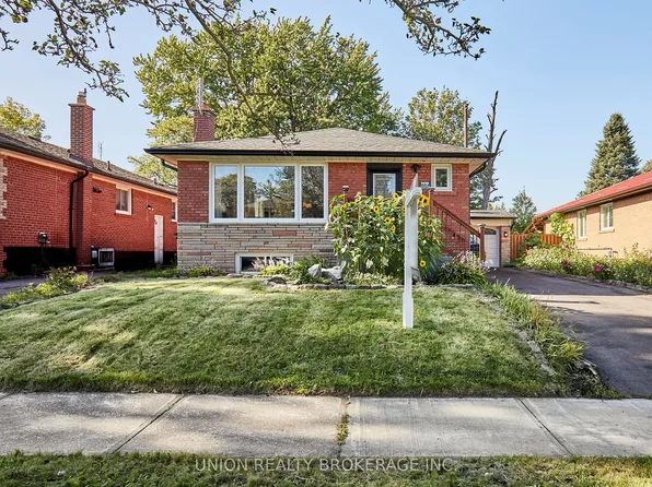 40 Rochman Blvd, Toronto, ON M1H 1S2