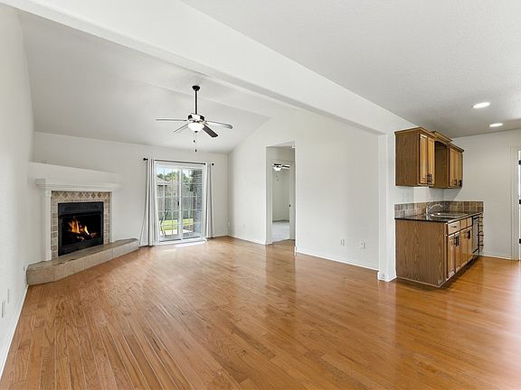 5th image of 3839 W Mahogany Dr