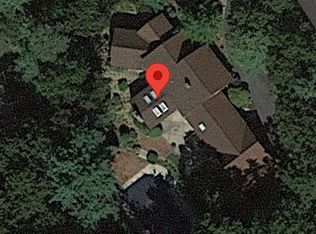 240 Tanglewood Dr, Longmeadow, MA 01106