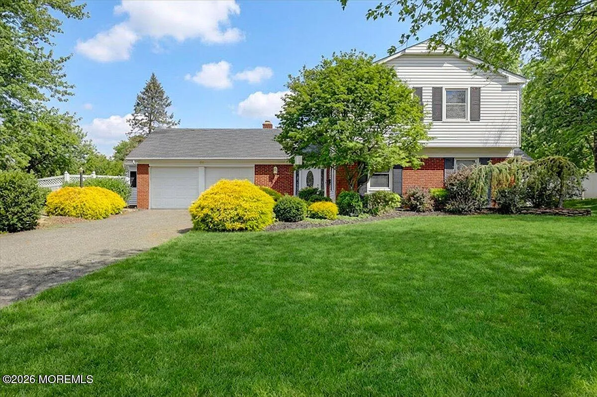 21 Applegate Road photo 1