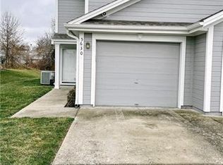 5630 NW Sunrise Meadow Cir, Lees Summit, MO 64064