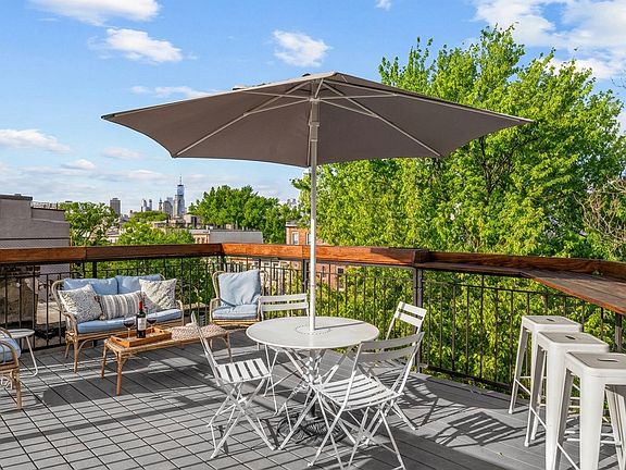 4th image of 117 Wyckoff St APT 3