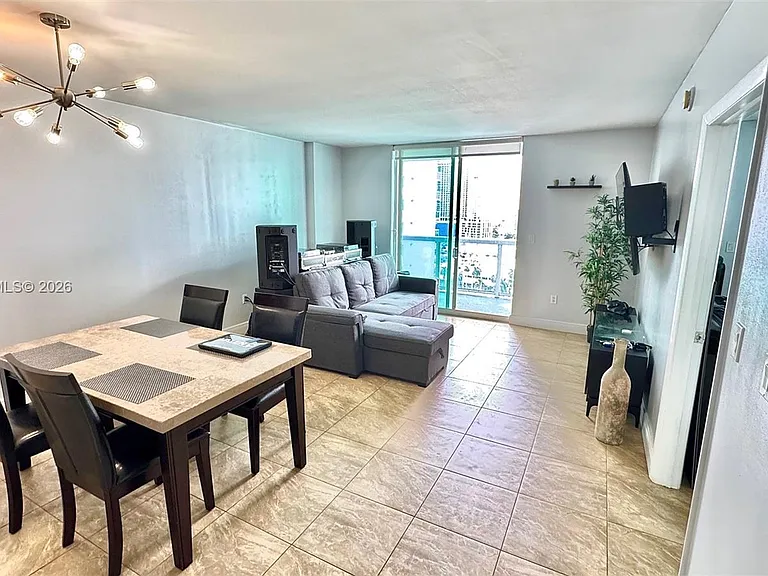 1800 N Bayshore Dr #1906 — Photo 13
