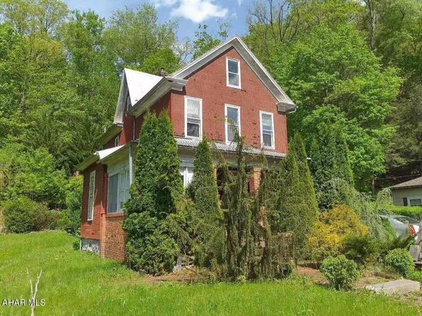 2115 Birmingham Pike, Tyrone, PA 16686