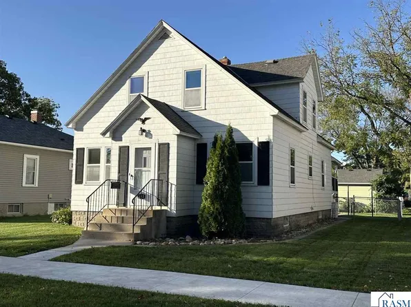 512 Page Ave, North Mankato, MN 56003