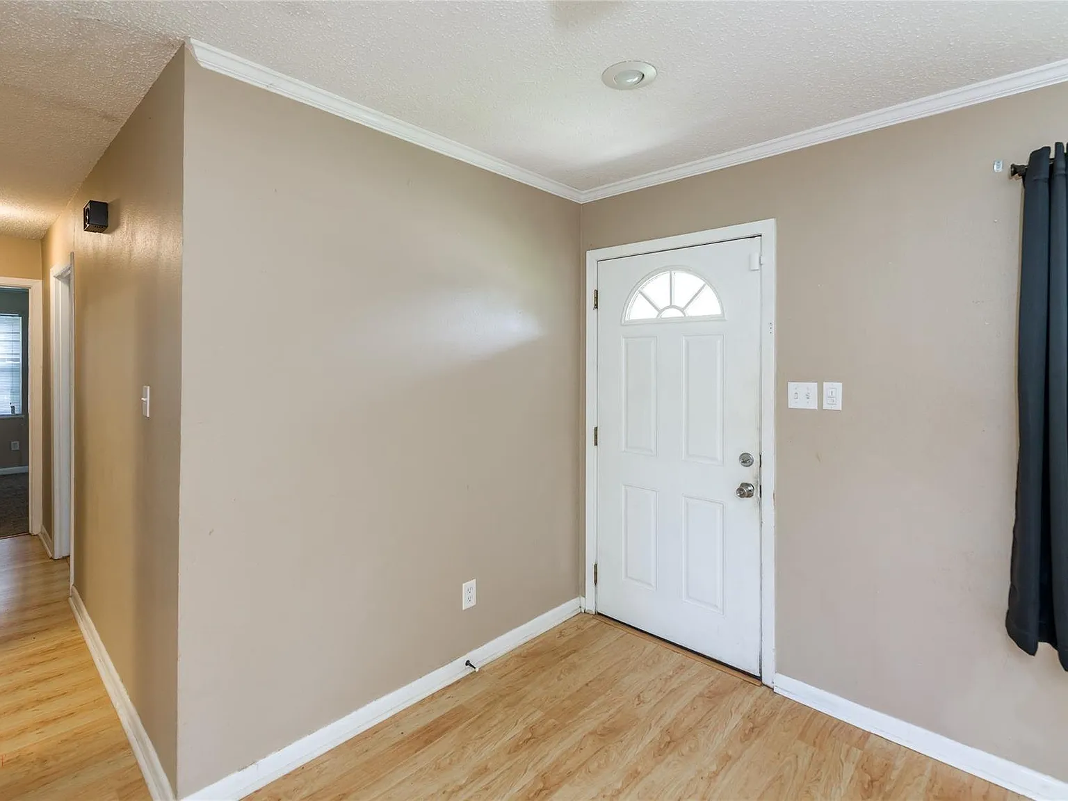 3 bed, 1163 sqft, $1,200 — Photo 3