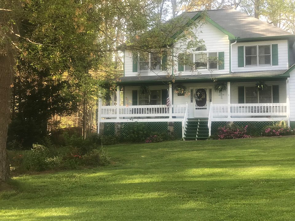 2nd image of 2695 Ashley Cir