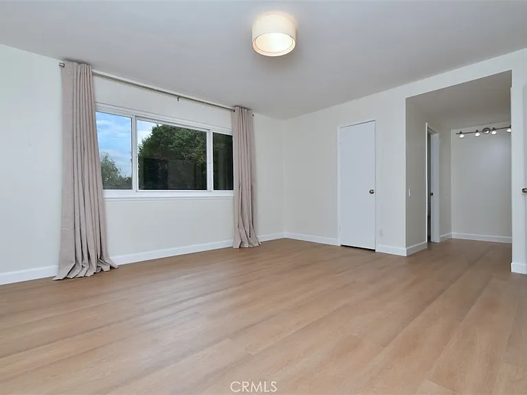 7006 Helmsdale Rd — Photo 25