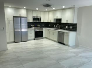 4566 Cove Dr #D, Carlsbad, CA 92008