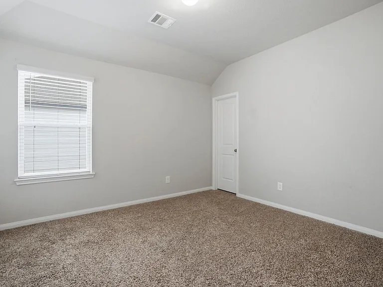 22210 Great Royal Ln — Photo 30