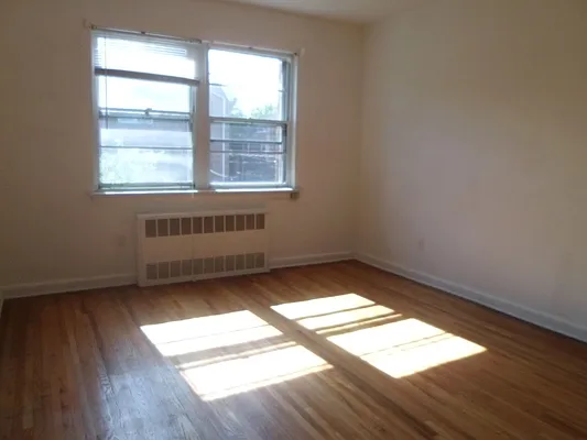 Rented by Keller Williams NYC | media 17