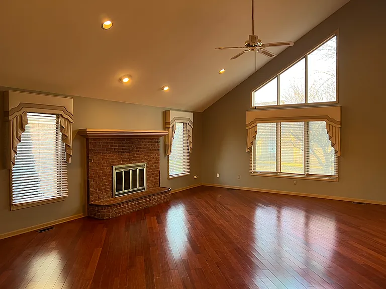 3263 Primrose Dr — Photo 13