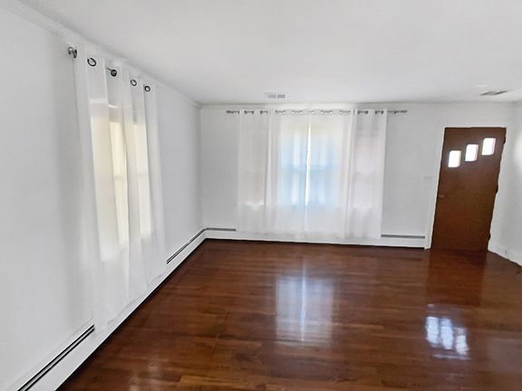 2nd image of 4049 Link Ave