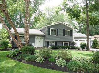26281 Hickory Ln, Olmsted Falls, OH