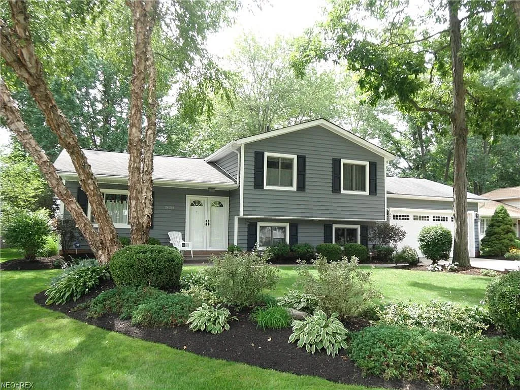 26281 Hickory Ln photo 1