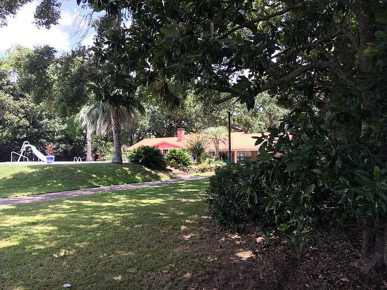 1131 Perdido Manor Dr — Photo 23