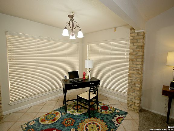 2nd image of 2002 Oak Vista