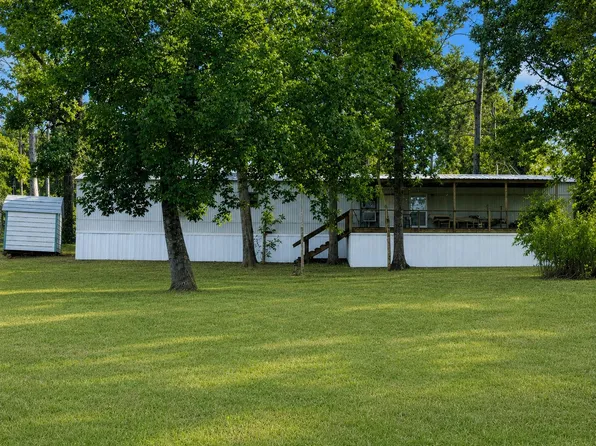120 Plum, Burkeville, TX 75932