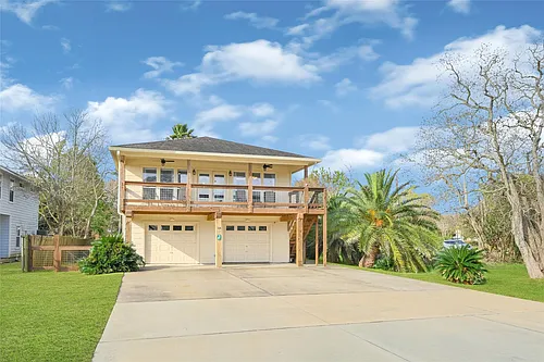 1414 Bayshore Dr Photo 1