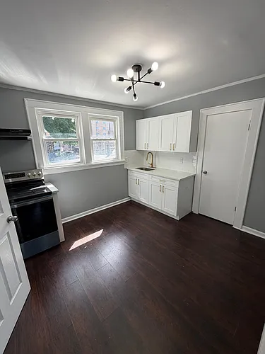 192 Mapes Ave #3 Photo 1