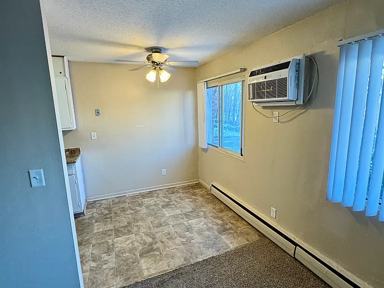 4200 3rd St NE #103 — Photo 2