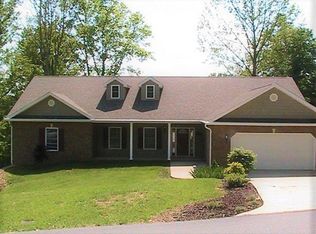 4512 June Dr, Kingsport, TN 37664