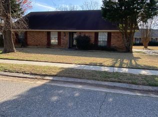 435 Westwood Dr, Bossier City, LA 71111