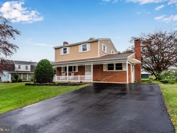 906 Herman Dr, Mechanicsburg, PA 17055