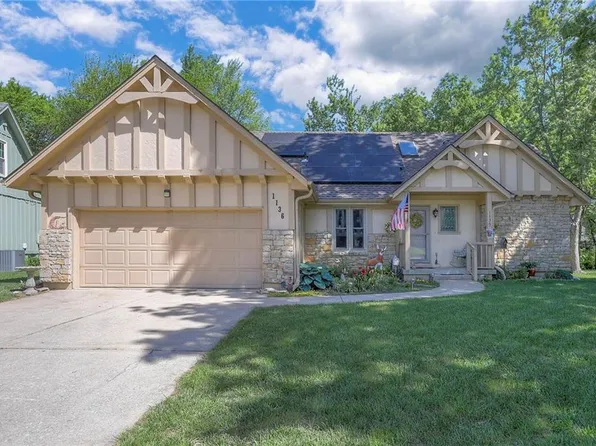 1136 SE 7th St, Lees Summit, MO 64063