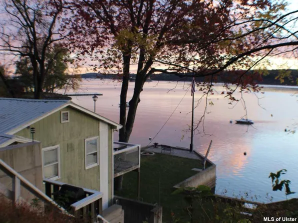 217 Tilden St, Port Ewen, NY 12466