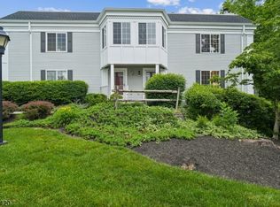 123 Riveredge Dr, Chatham, NJ 07928